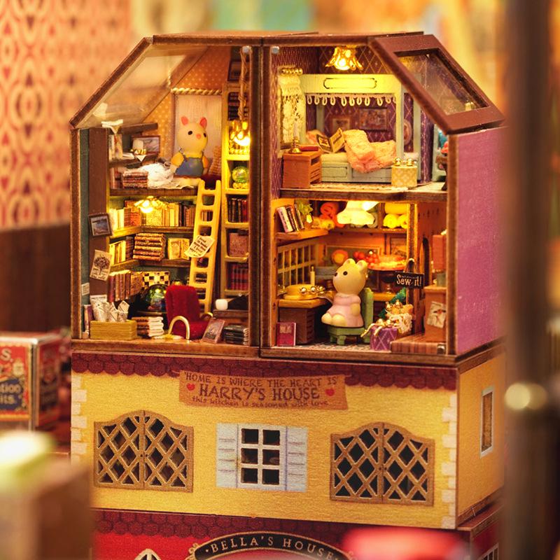 Zhi Qu Wu DIY 3D Miniature Playhouse Decoration Toy