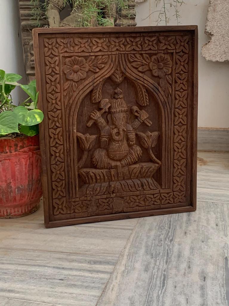 Teak Wood Ganesha Wall Panel: Handcrafted Hindu Temple Decor