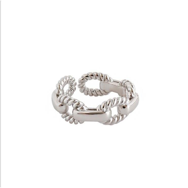 Twisted Unique Adjustable Chain Ring In S925 Silver Perfect For Couples And Fashion Lovers