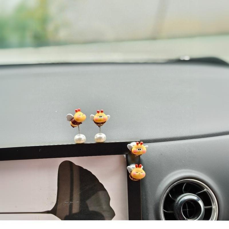 4 Stück Süße Mini-Biene Auto-Innendekoration Auto-Rückspiegel Armaturenbrett Ornamente Autozubehör Computer Motorrad Ornament