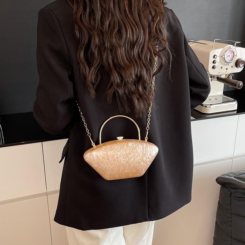 Exquisite and Simple Acrylic Plaid Chain Women's Dinner Bag, New Fashionable Commuter Women's Shoulder Messenger Bag