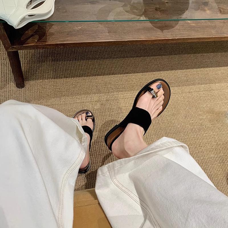 Grape mother summer new models increased by 4cm~ one word with outer wear cover toe herringbone flat bottom toe cool slippers female summer