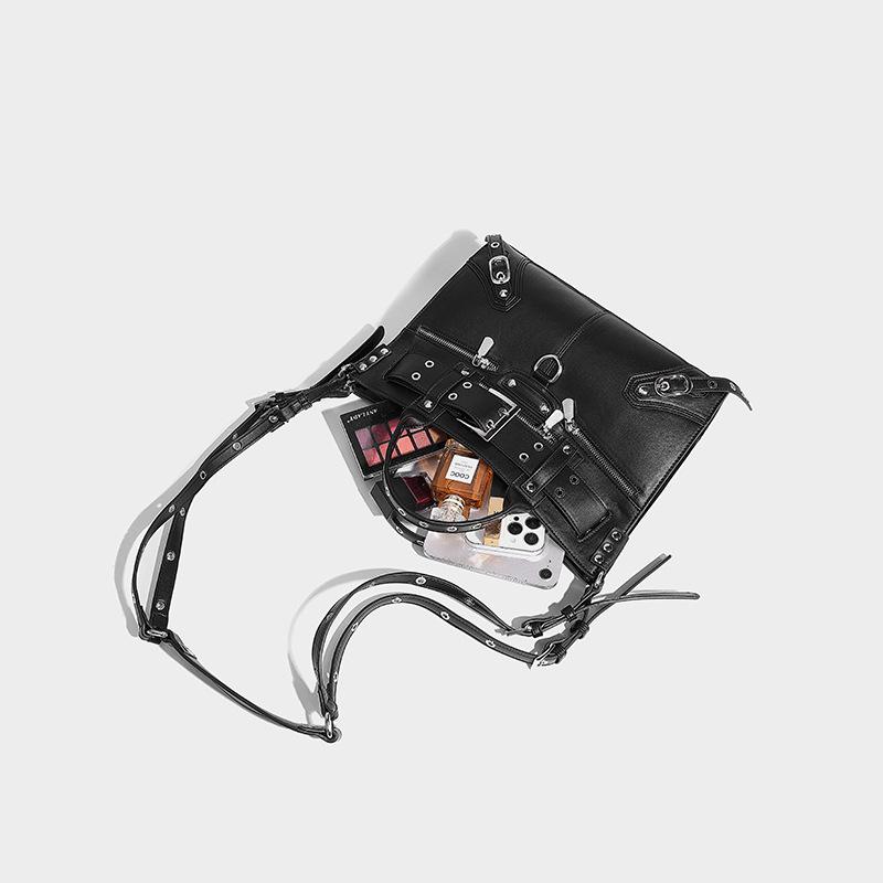 Leather PU Women's Motorcycle Bag Large Capacity Rivet Tote Fashionable Crossbody Bag High-quality Design Heavy Industry