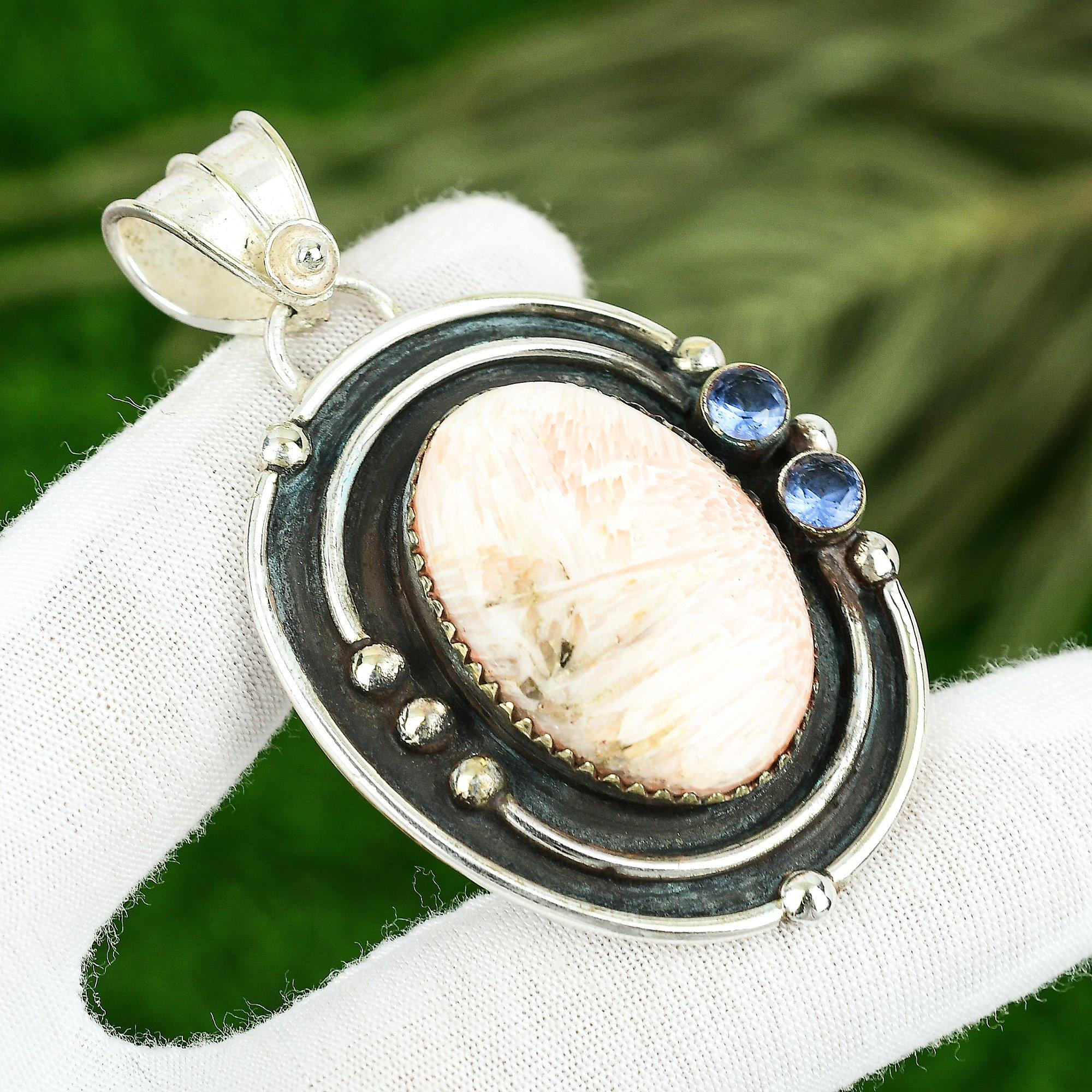 

Sisters Day Deal 925 Silver Oval Scolecite Gemstone Iolite Bezel Mother Pendant