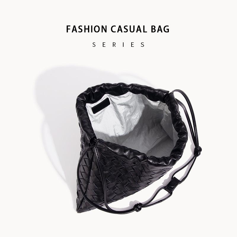 Large Lambskin Woven Commuter Shoulder Bag - Versatile, High-End Genuine Leather for Women.