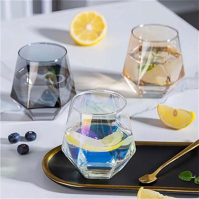Recipientes para bebidas – Copas y vasos