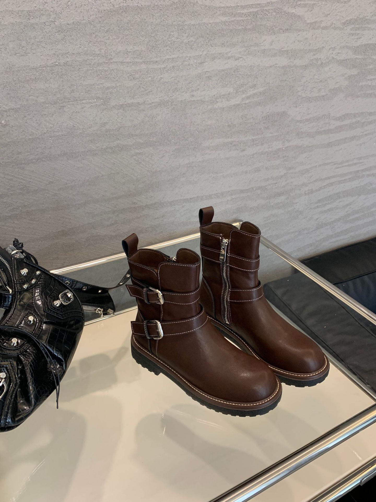 

Popular autumn and winter new thick-soled belt buckle handsome Martin boots women s retro western short boots round head short women s boots 40