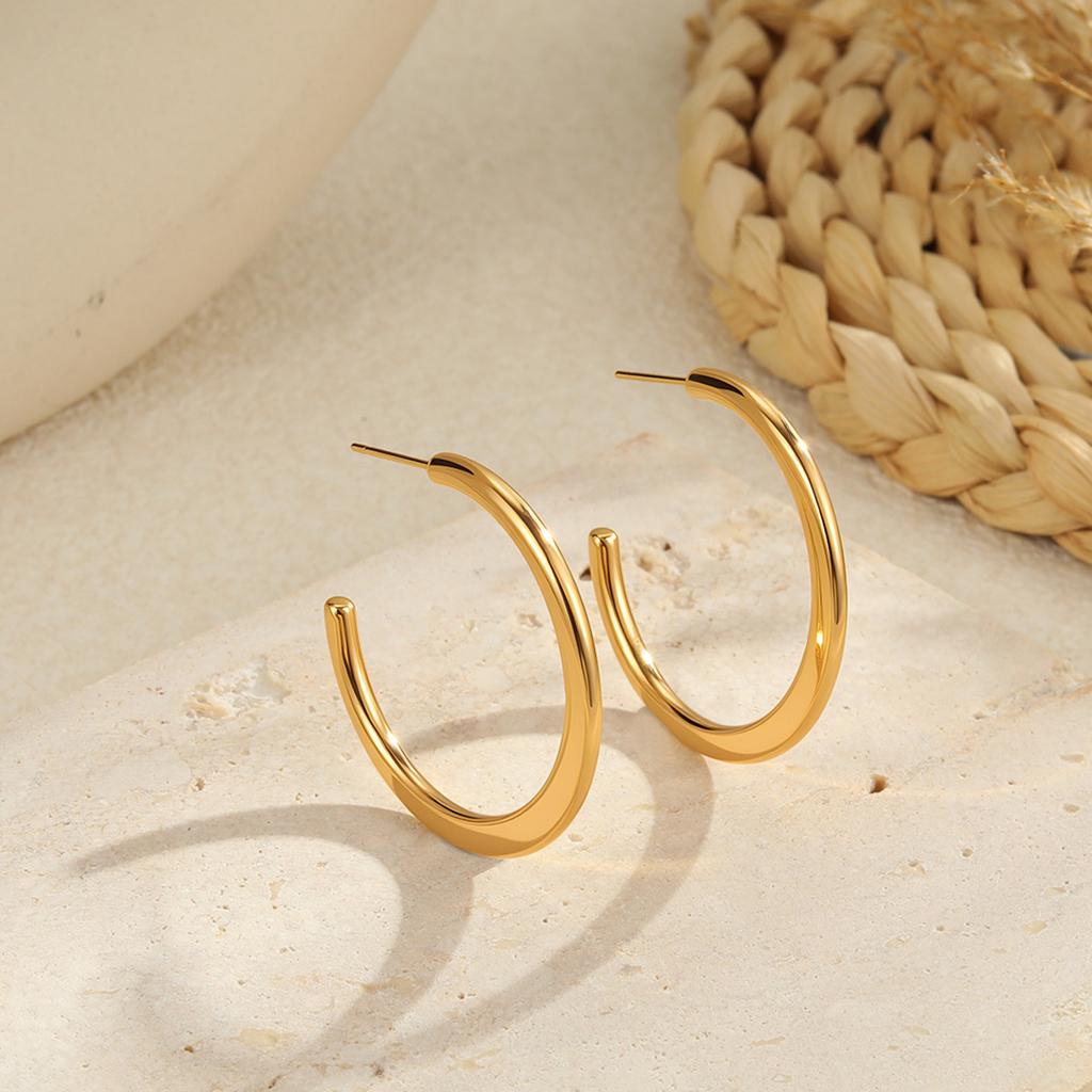 GEMCHIC Women's Classic Ins Large Hoop Earrings Stainless Steel 18K Gold Plated Polished Fashion Accessories