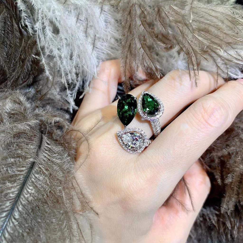 Romantic  Stamp Sterling Silver Wedding Rings Luxury Vintage Euro Style Engagement Open Ring with Bright Green Stone