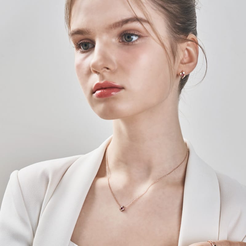 ELLE Schmuck 14K GF Einfache Rubinblume One-Touch Ohrringe ELGPEE523