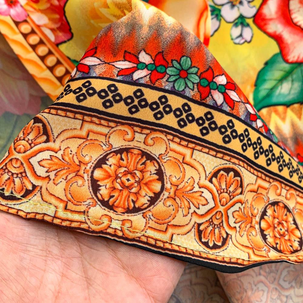 Klänning i resortstil för franska kvinnor Djup V-ringning Inskuren midja Utsvängd ärm Tryckt klänning