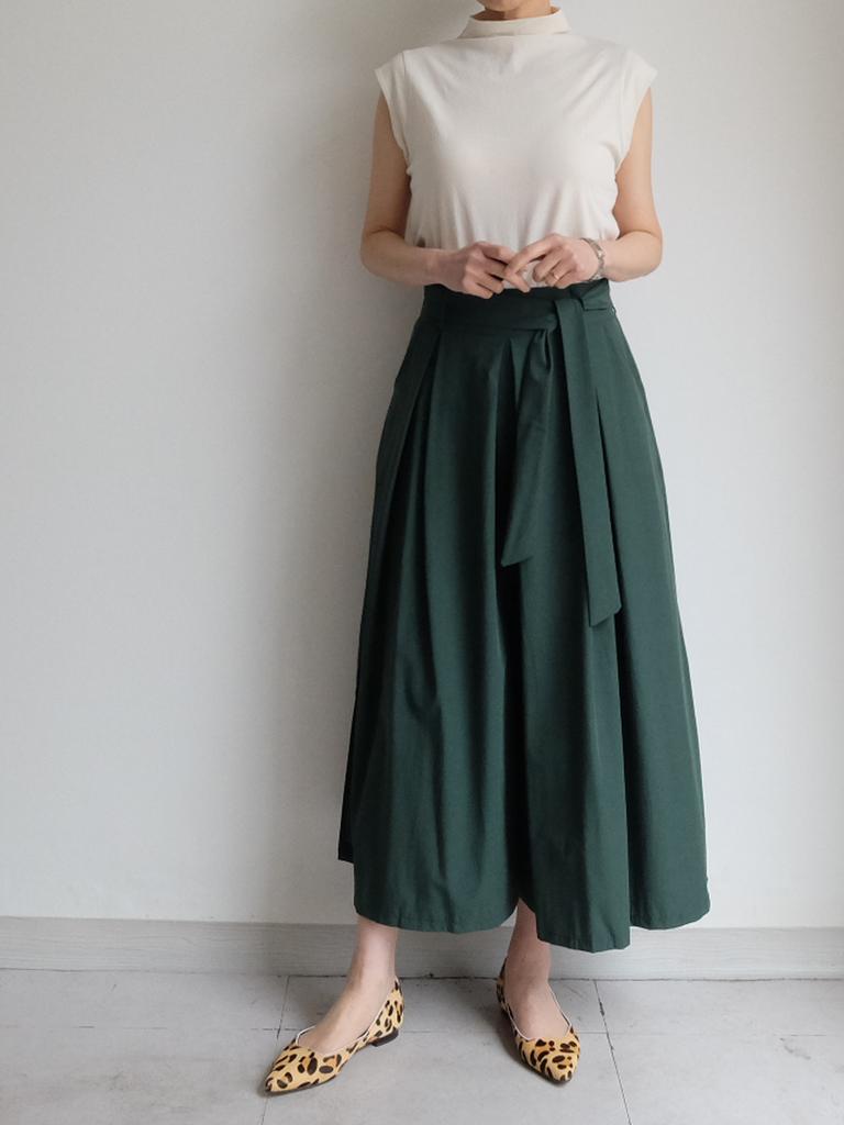 Bloom Mono Pleated Banding 9/10 Wide Long Skirt Pants