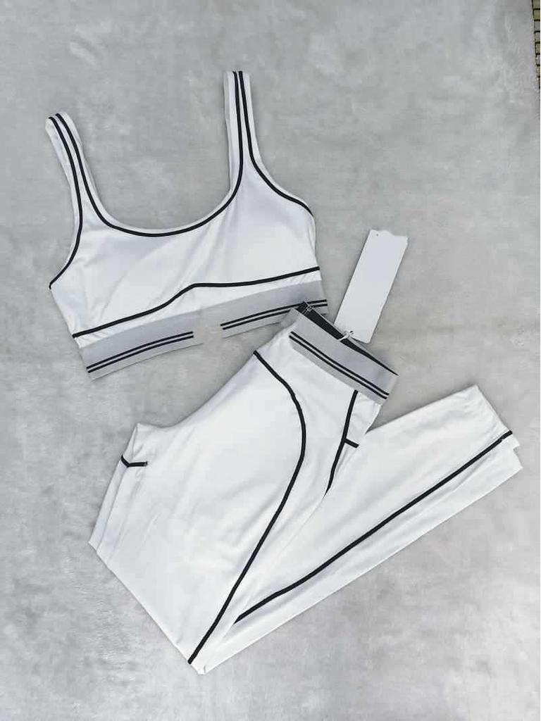 Women's 2025 Yoga Set: Adjustable, Shockproof Sports Bra & Lightweight, Breathable Fitness Wear.