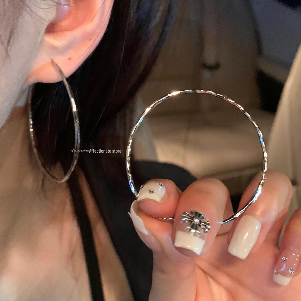 Modne Kolczyki Koła ze Srebra Próby 925 na Rok 2025: Luksusowy Styl Europejski i Amerykański dla Kobiet