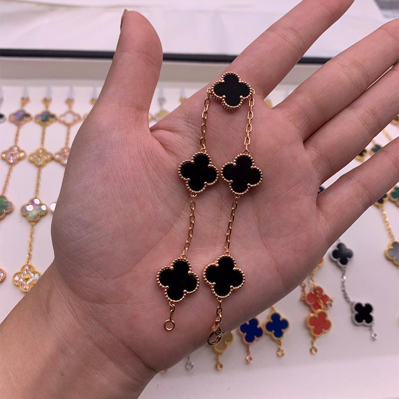 

Бутик Браслет «Четырехлистный клевер Пять цветков» 18K Легкая роскошь Инс Дизайн Модный Изысканный Универсальный Мужской и женский браслет Boutique Bracelet