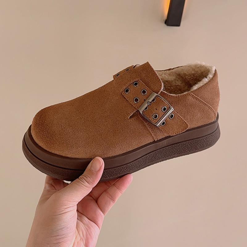 

Замшевые женские зимние ботинки на плоской подошве на платформе с короткими плюшевыми пряжками, повседневная обувь 2025 года, трендовые теплые дизайнерские зимние ботинки для женщин 40