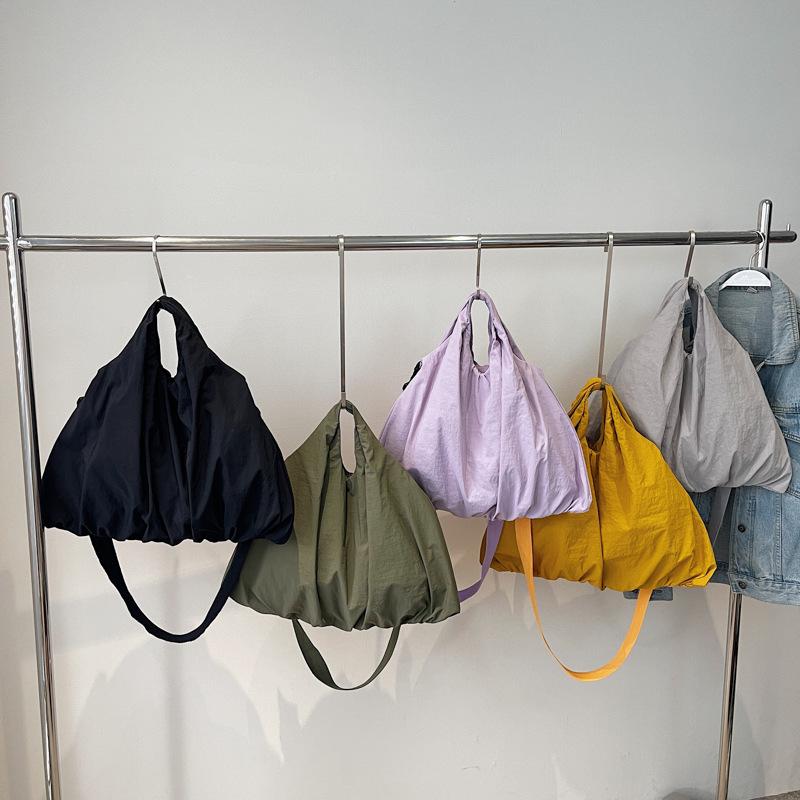 Cool solid color pleated underarm bag simple commuting large capacity new handbag shoulder bag casual shopping bag