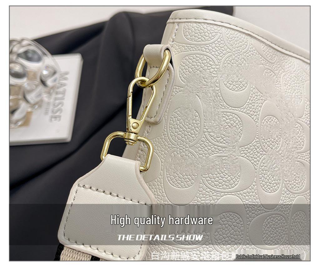 Versatile Women's Handbag: High-End Print with Wide Strap for Shoulder or Crossbody Wear