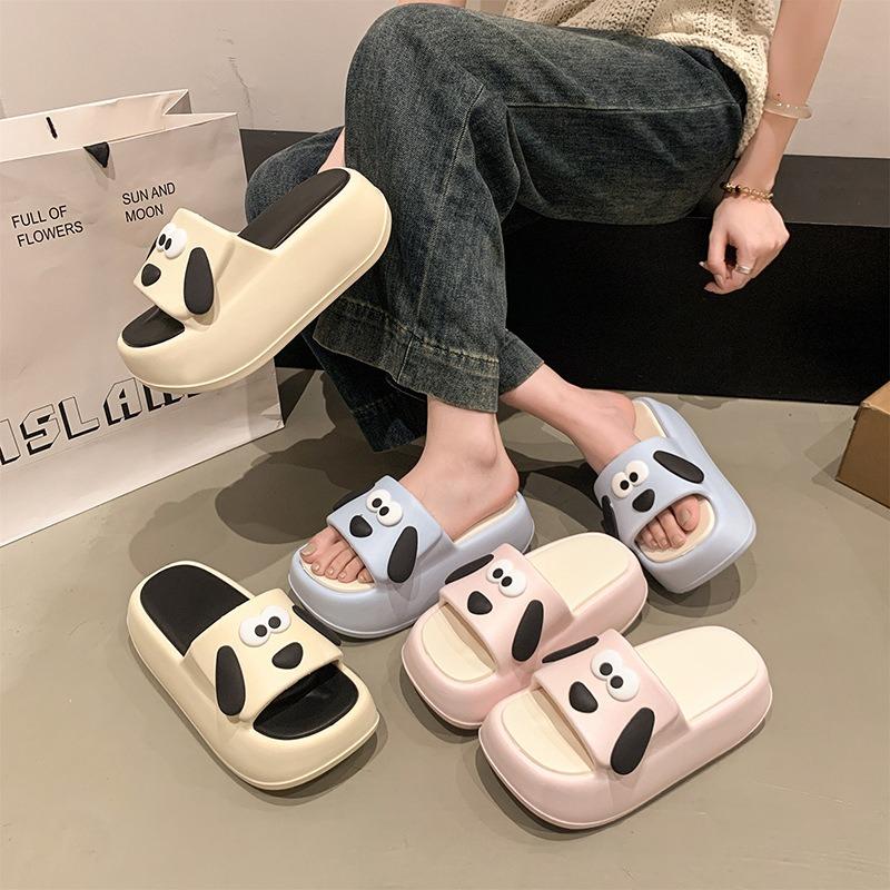 Pantoufles pour femmes d'été confortables à enfiler, pantoufles cool polyvalentes à motif de chien mignon à grandes oreilles