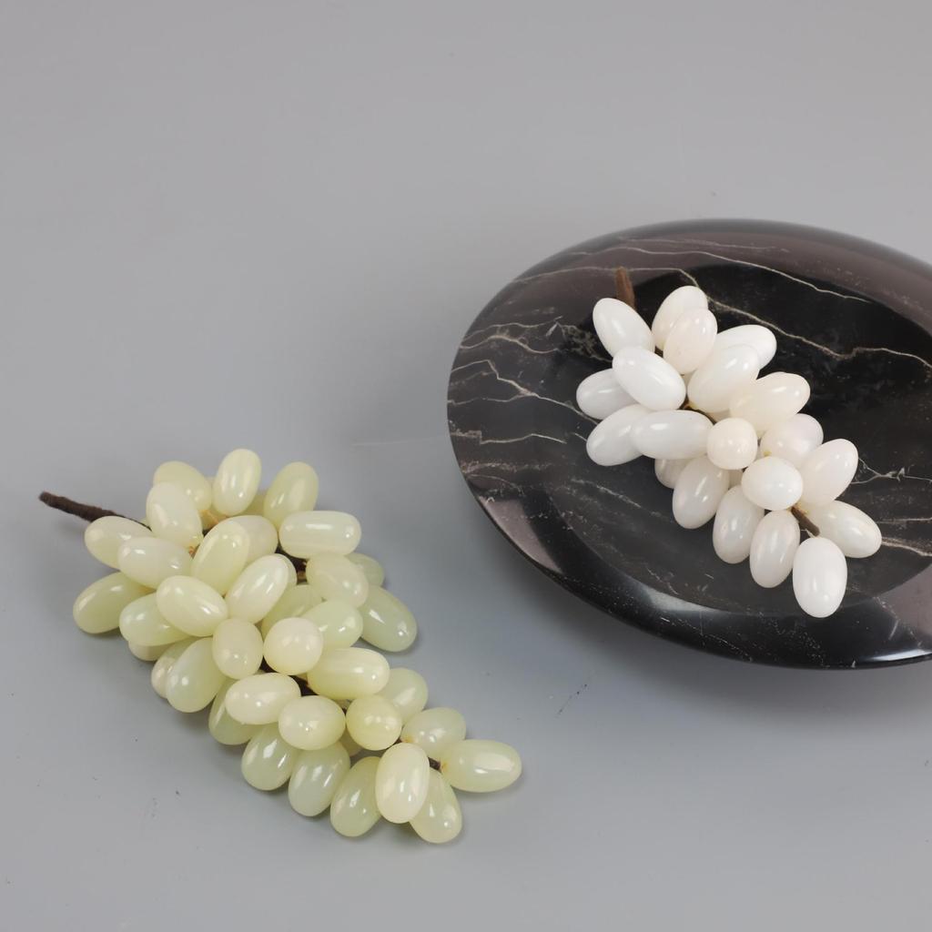 Simulated Grape Figurine Jade Grape Handmade Fruit Sculptures Desk Decorative Figurines Home Decoration Accessories