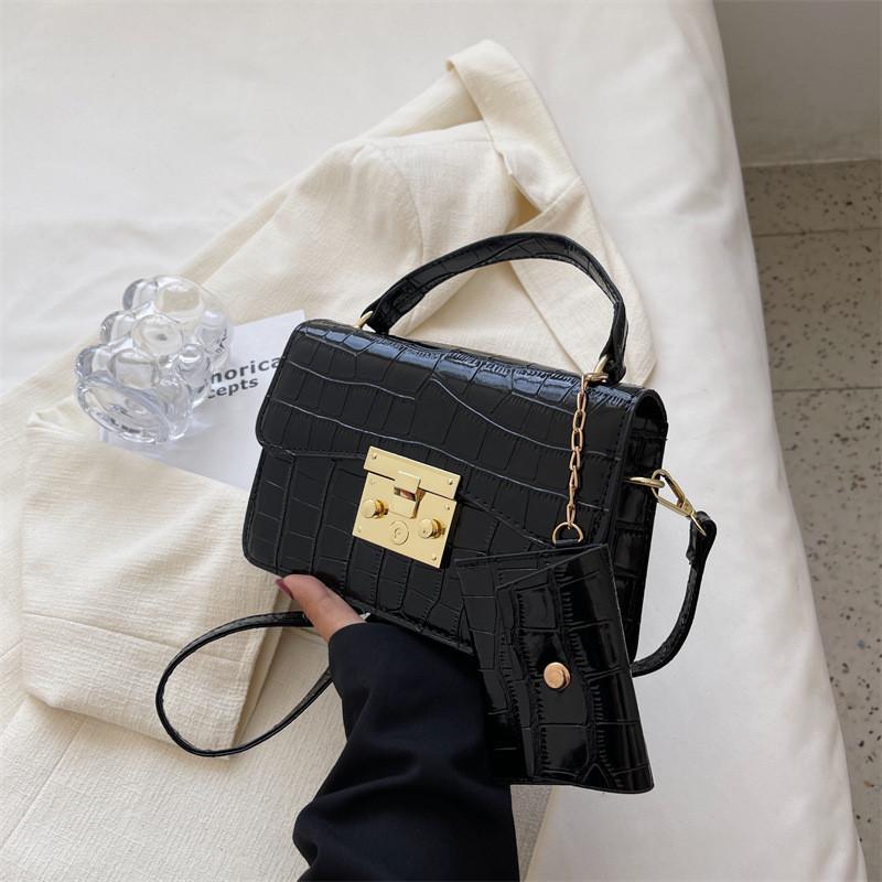 

Wholesale Trendy Alligator Texture Handbag 2022 New Street Style Coin Purse Fashion Accessory Shoulder Crossbody Bag чёрный