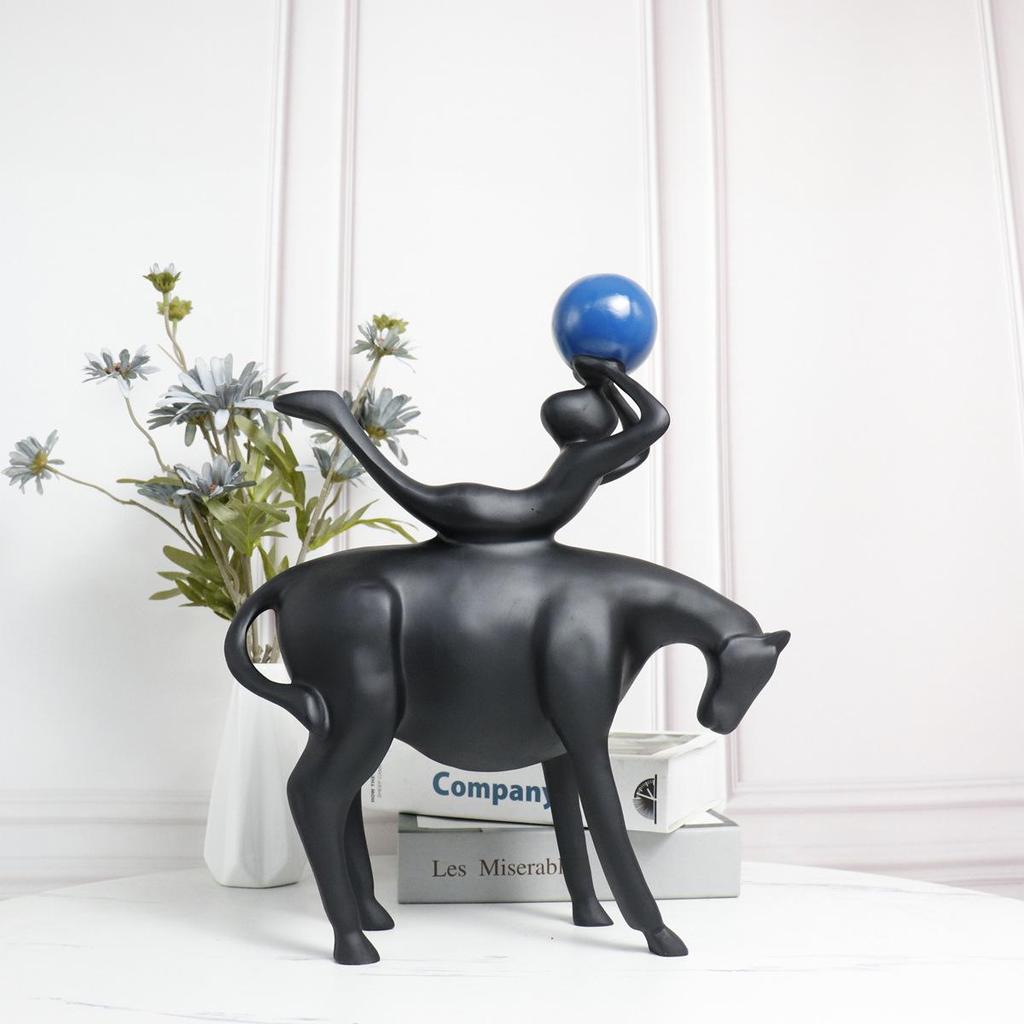 Modern Minimalist Chinese-Style Sculpture for Home Decor