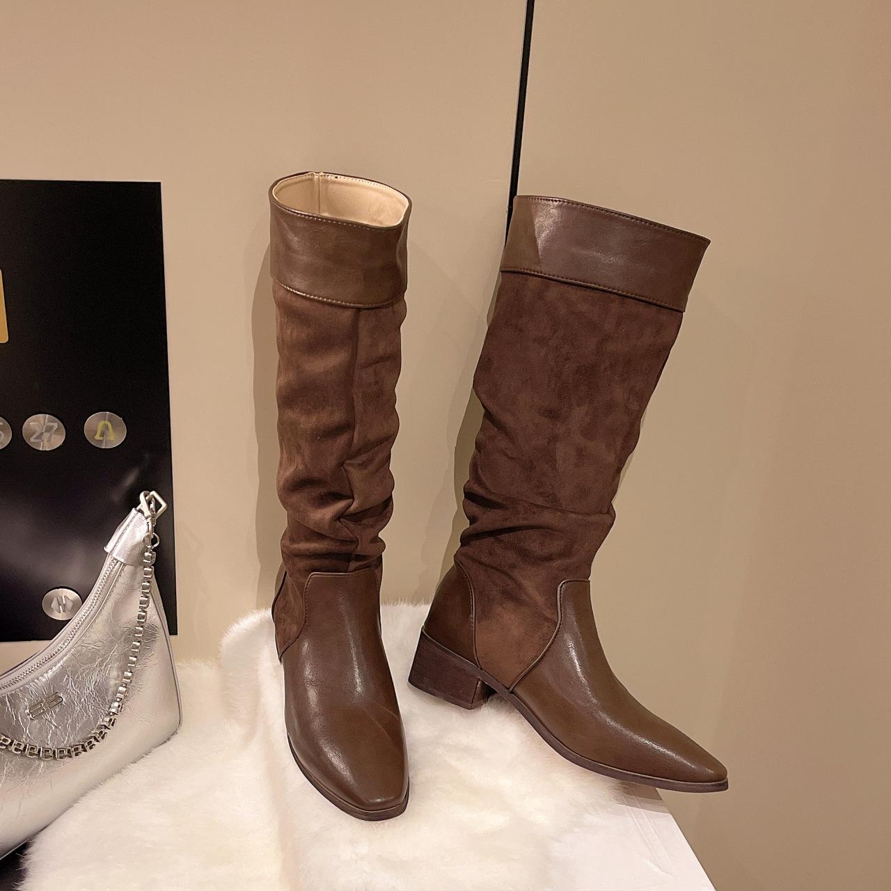 

Огромные красивые ретро длинные сапоги высокие сапоги плиссированные сапоги на наборном каблуке 2025 новые остроносые на тонком толстом каблуке рыцарские сапоги женские 40 коричневый
