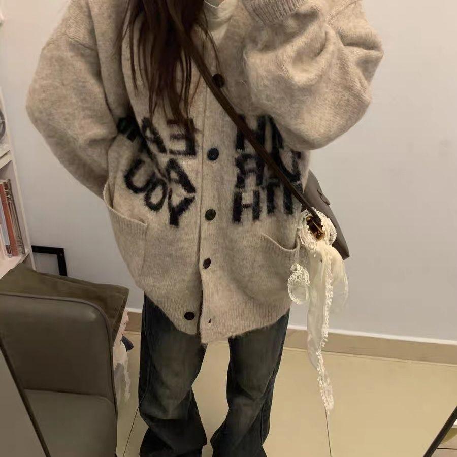 

Женский кардиган свободного американского стиля с буквенным узором, вязаный, для осени/зимы S [Recommended for 70-80 kg]