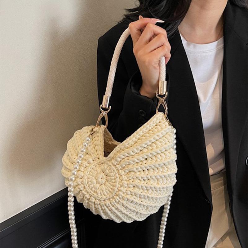 Luxury Hand-woven Shell Bag Women Seaside Conch Shell Messenger Shoulder Bag Exquisite Pearl Chain Fashion Holiday Shopping Bag