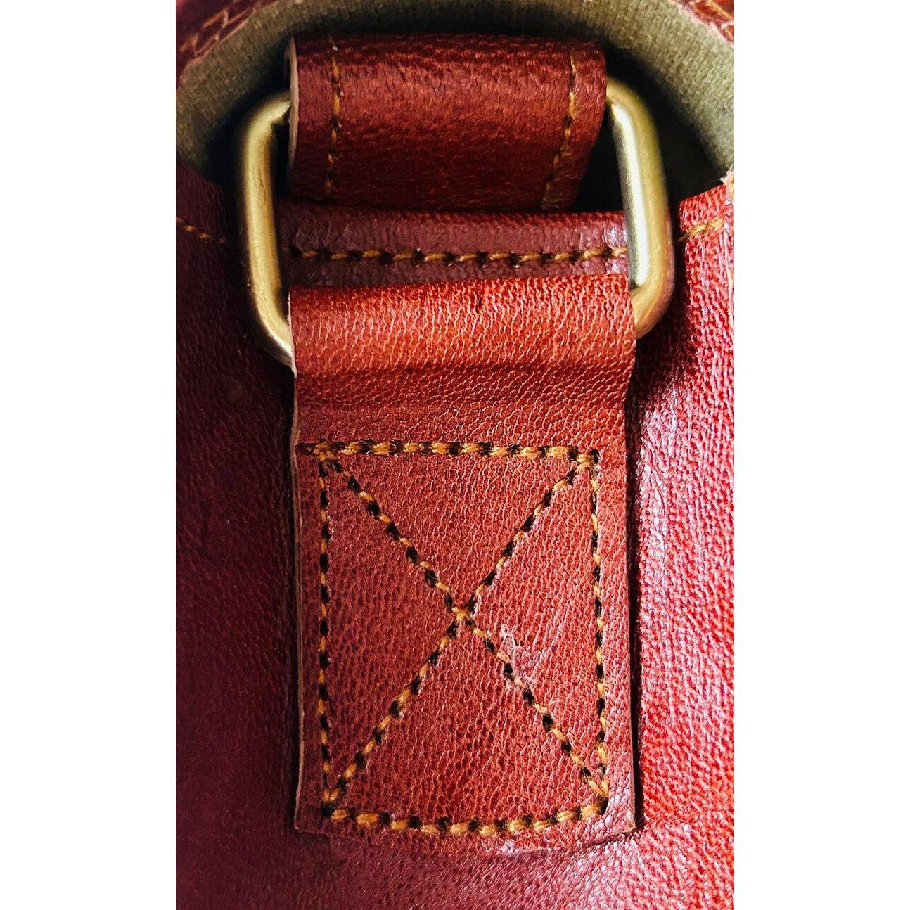 Кожаная сумка-портфель с седельной прострочкой и полосками спереди. 7 x 9 x 2.5 — фото 2