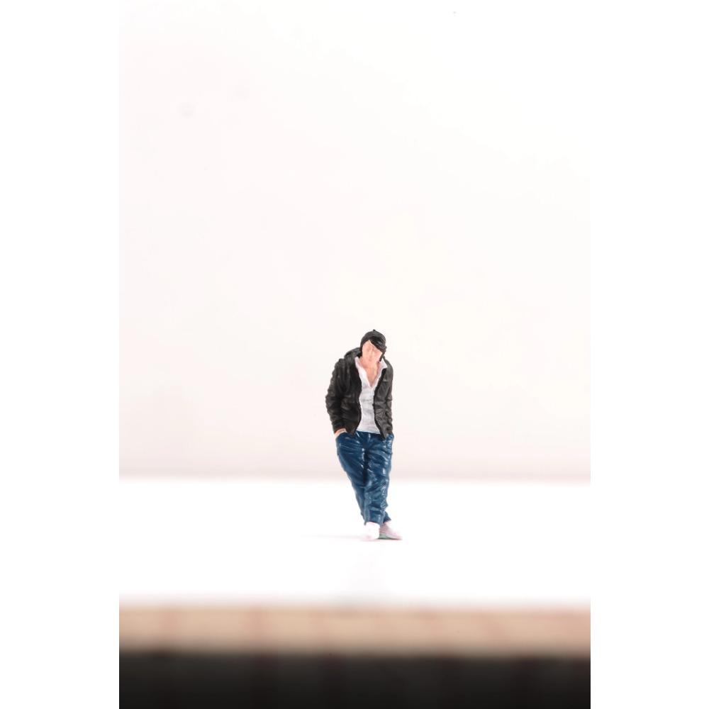 Painted Miniatures 1/64 1/87 1/43 1/24 Movies Character Female Male Scene Accessories Props Figures Model For Cars Vehicle