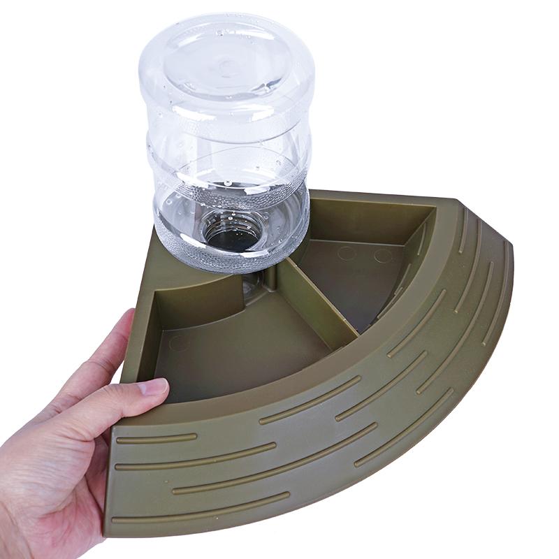 

Автоматическая кормушка-поилка для рептилий, миска для еды и воды для черепах, диспенсер для мелких животных, угловая миска для террариума для ящерицы S 13.5x17.2cm