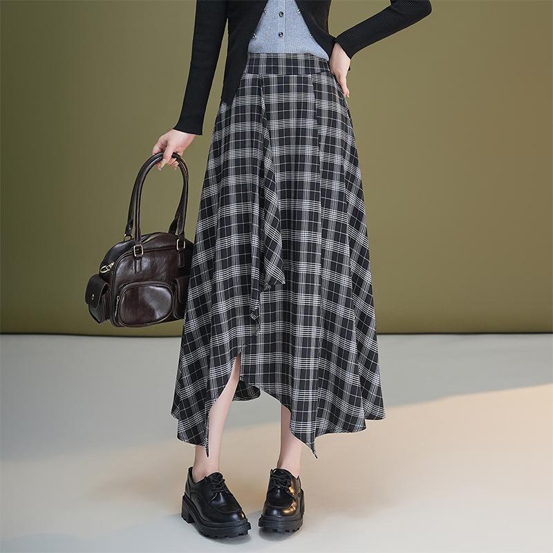 Autumn 2025 High-Waisted Irregular Black & White Plaid Skirt for Women