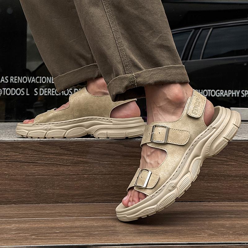 Fashion Trendy men's summer beach shoes Luxury designer classic style daily work Fashion outdoor street Versatile soft soled sandals