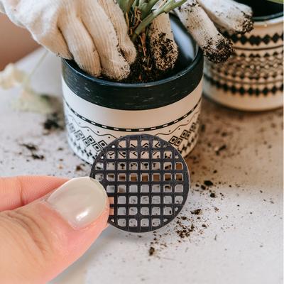 100Pcs Planter Mesh Pad Filters Durable Flower Pot Cushions for Ceramic Pots Good Drainage Fluidity Plant Growth Promotion