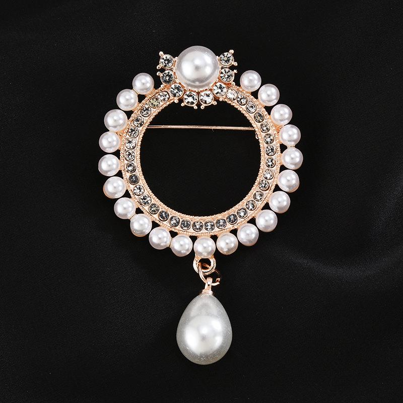 High-End Korean Alloy Scarf Buckle with Diamond, Pearl, and Brooch Pin Accessories