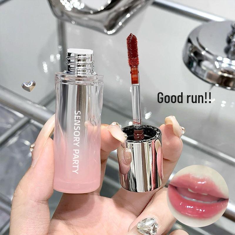 Shimmering Mirror Lip Gloss: Plumps, Hydrates, Long-lasting, Non-stick, Natural Shine