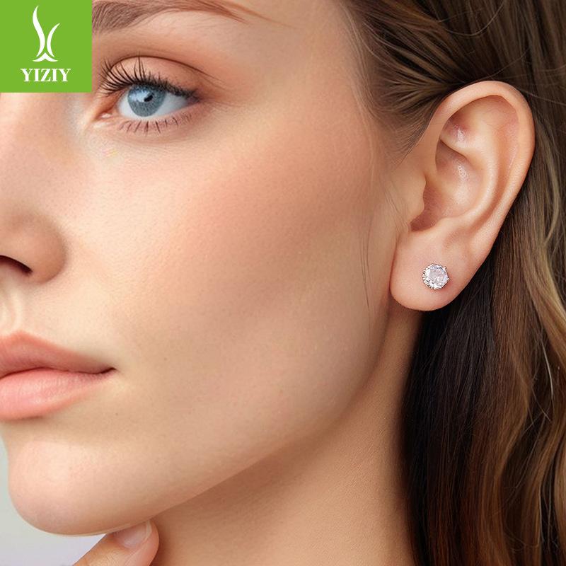 Explosive Six-Claw Round Zircon Stud Earrings, Simple And Atmospheric S925 Sterling Silver Fashion Stud Earrings.