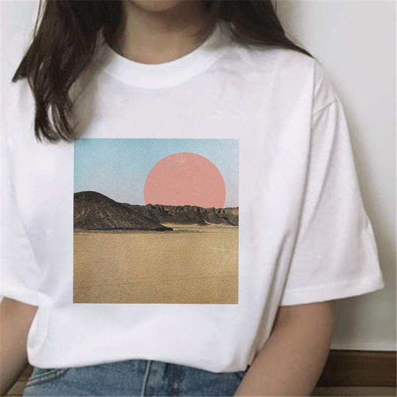 Hotselling New Aesthetic Wave Print Roundneck Shortsleeved Tshirt for Women Graphic T Shirts Aesthetic Clothes Tops Harajuku