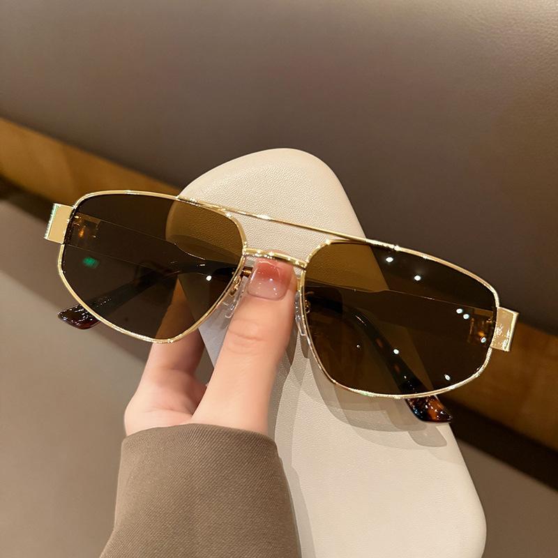 Sunglasses women s sunshade sunscreen sunglasses metal advanced sunglasses UV protection square circle face thin