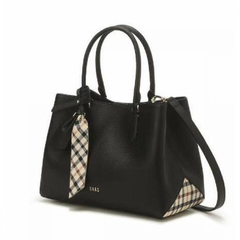 Daks Handbag Scarf Gift Set Dcba1e122 Dcsc1e141