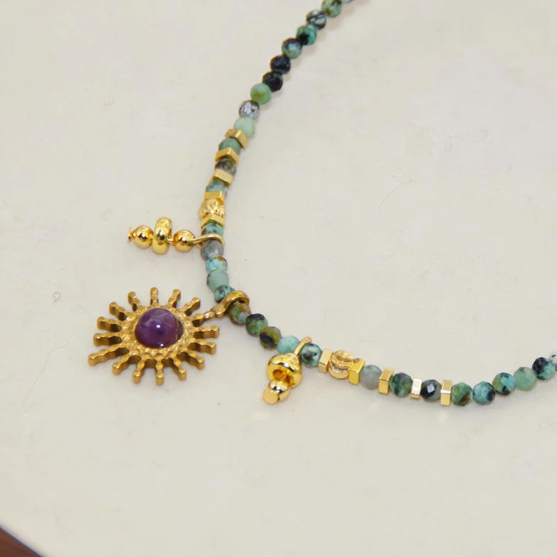 Collier en Perles de Pin Africain: Collier Ras-du-cou Pendentif Améthyste & Acier Titane avec Pierres Naturelles de Luxe Vintage.