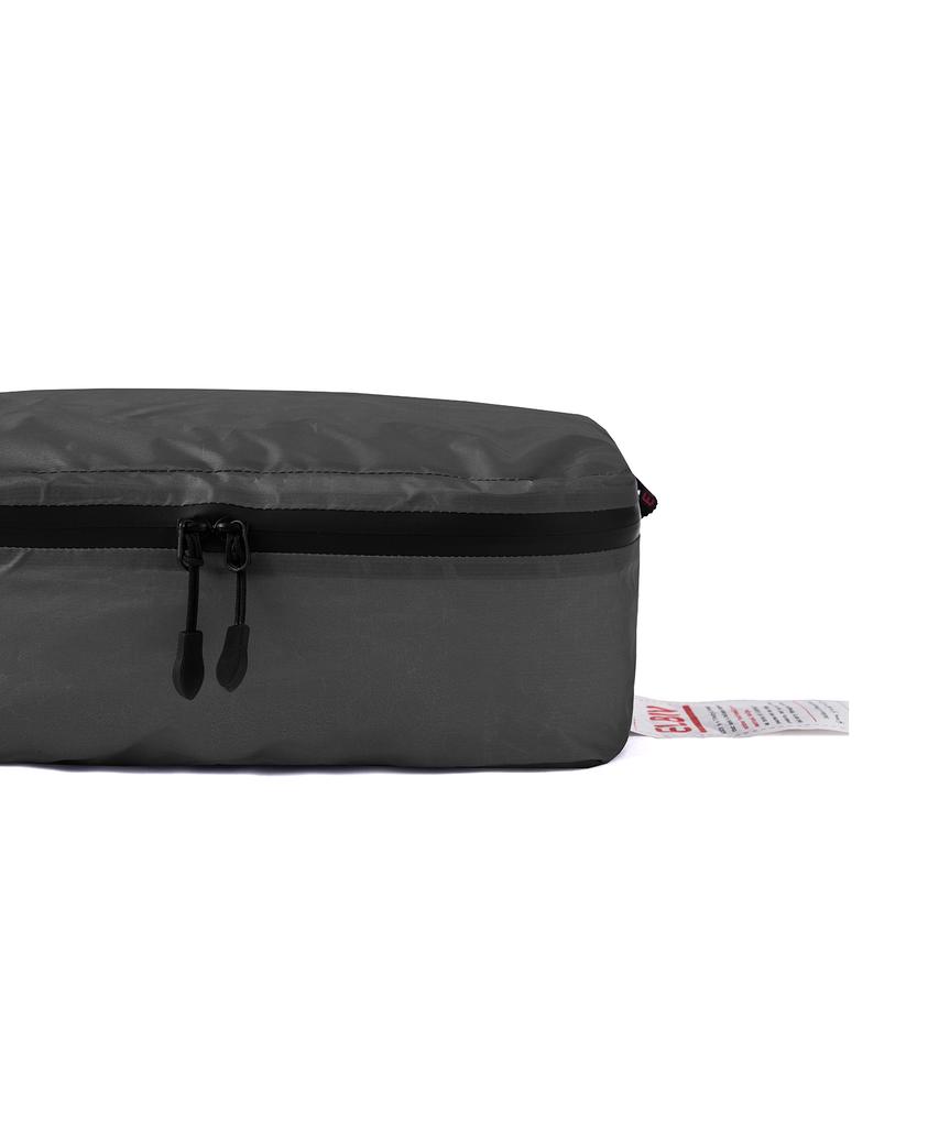 Elbiv Deep Gray Daily Pouch (M)