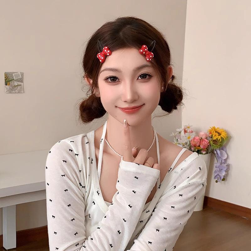 Czerwona Kokarda w KropkiMaszynka do WłosówUrocza i DziewczęcaKlamra na Grzywkę Klips BB Klips BocznyAkcesorium do Włosów