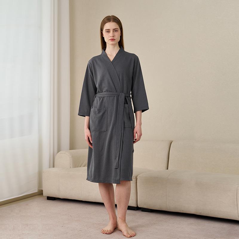 Women's Plus Size Quick-Dry Black Waffle Bathrobe with Three-Quarter Sleeves - Summer Thin