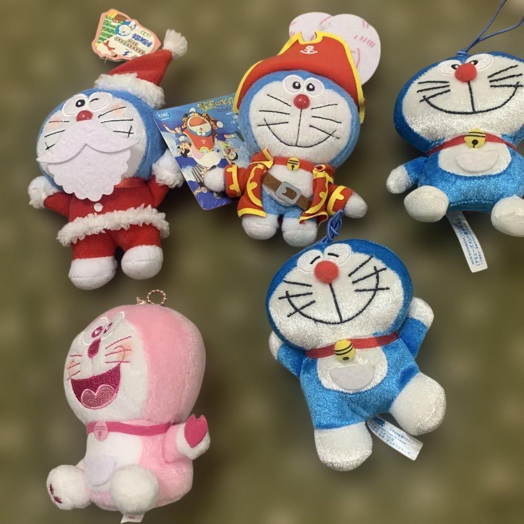 Doraemon mascot stuffed toy set of 5 (Santa, pirate, pink, etc.)