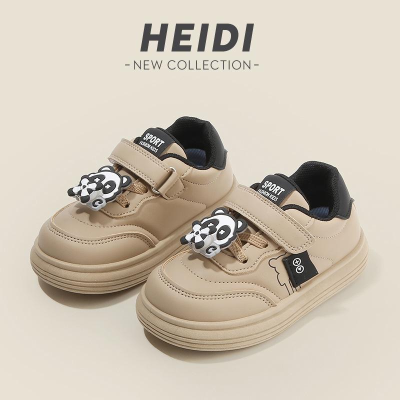 Clearance children's sports shoes 2025 spring and autumn boys' casual board shoes cartoon girls' bread shoes soft-soled baby shoes