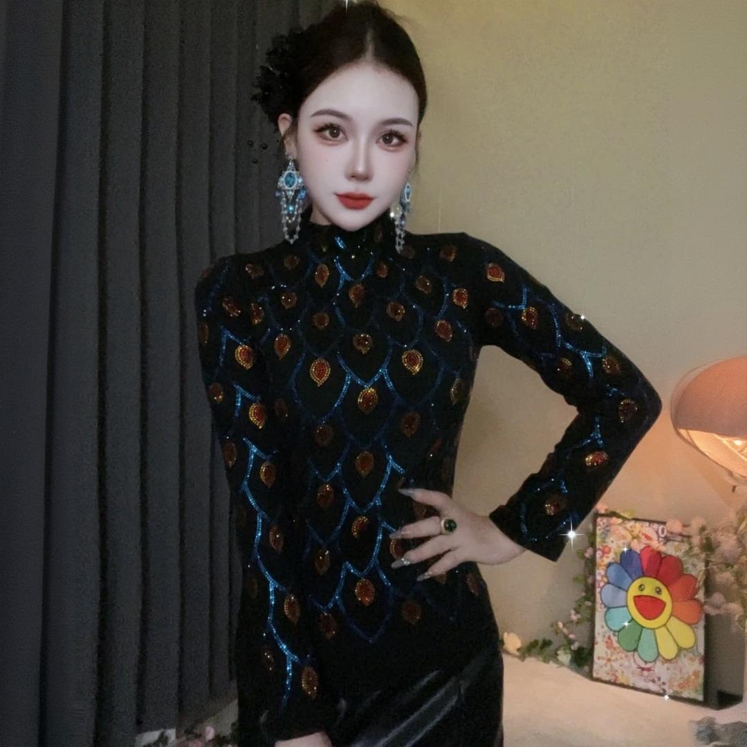 De Rong Women s Semi-High Neck Rhinestone Long-Sleeve Base Layer T-Shirt – Elegant Autumn/Winter Inner Wear M