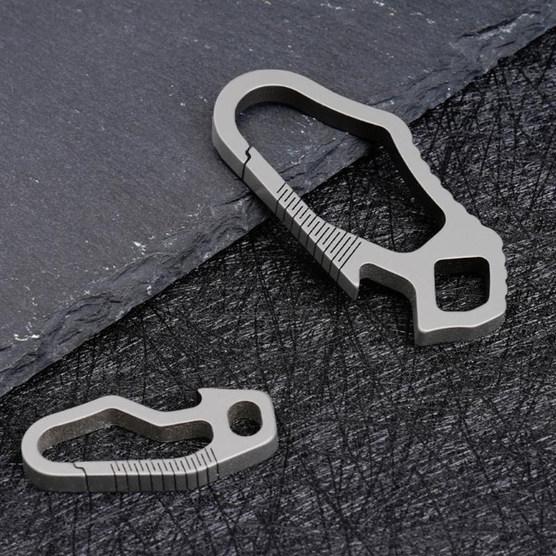 Durability Alloys Keychains Clip Carabiner with Bottle Openers Tool Compacts Carabiner for Outdoor Activity
