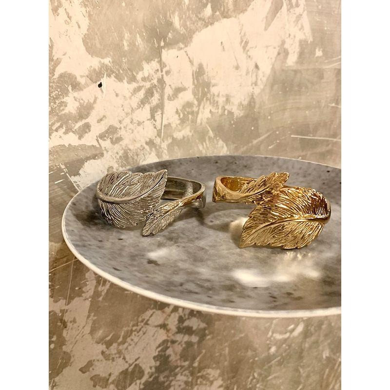 Niche Style Fashion Retro Metal Bracelet Delicate Female Leaves